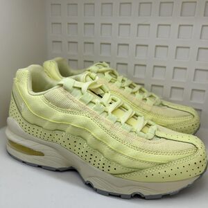 Nike Air Max 95 Shoes Youth Size 5Y Pale Yellow Volt Mesh Leather GS AJ1899‎